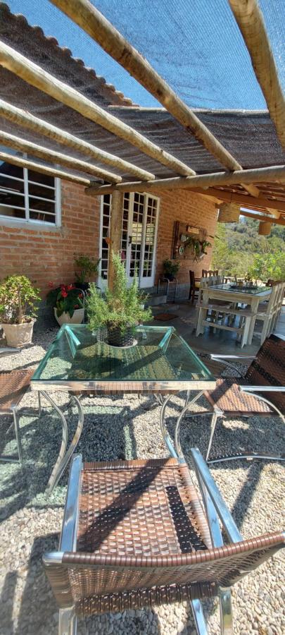 Villa Aromas Da Terra à Gonçalves Extérieur photo